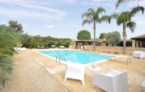 Cozy Home In Siracusa With Kitchen
